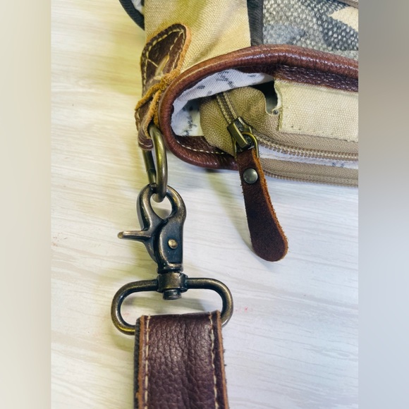 MYRA BAG Shoulder cowhide Bag purse, Two Side Pockets. - Picture 4 of 7